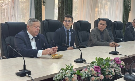 Podczas obrad na Wydziale Prawa Uniwersytetu Al-Farabi w Ałmacie