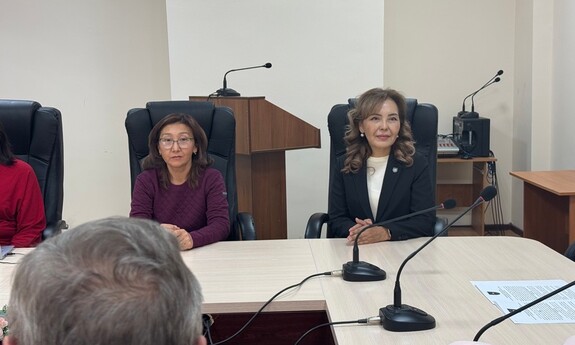 Podczas obrad na Wydziale Prawa Uniwersytetu Al-Farabi w Ałmacie