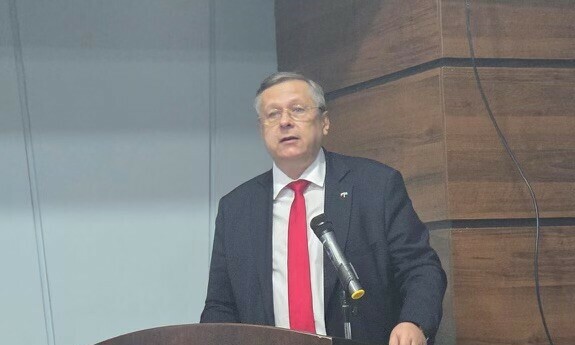 Wystąpienie prof. Andrzeja Bisztygi na konferencji poświęconej ustanowieniu samorządu terytorialnego w Kazachstanie